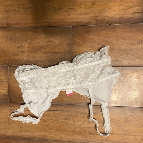 Bra - Picture 1 of 2